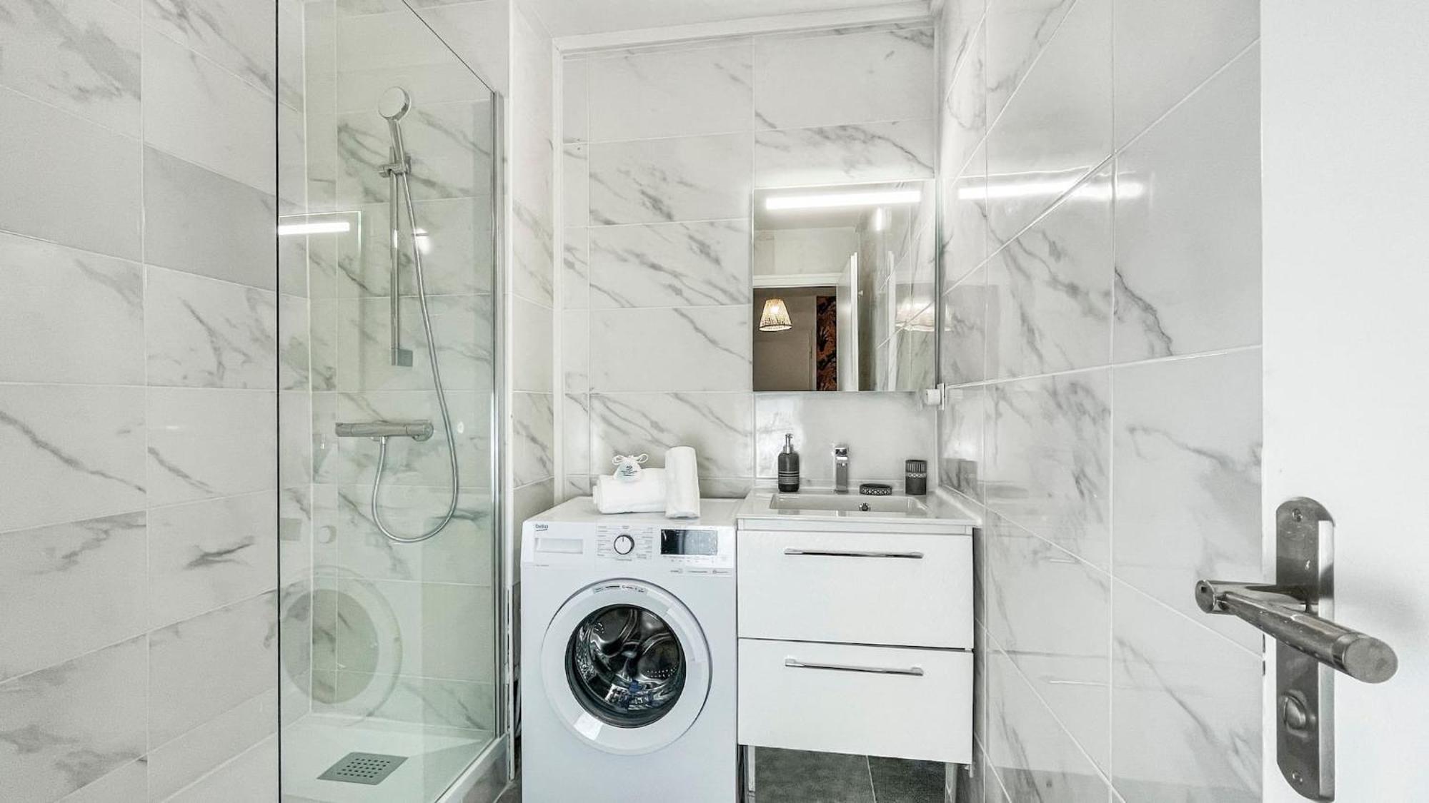 Homey La Coloc Mugi - Colocation Haut De Gamme - Chambres Privees - Balcon - Wifi Et Netflix - Proche Transports Commun Annemasse Esterno foto