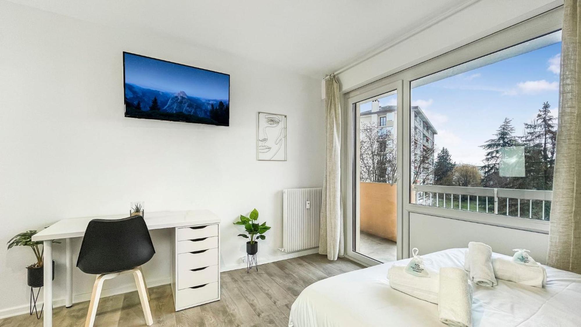 Homey La Coloc Mugi - Colocation Haut De Gamme - Chambres Privees - Balcon - Wifi Et Netflix - Proche Transports Commun Annemasse Esterno foto